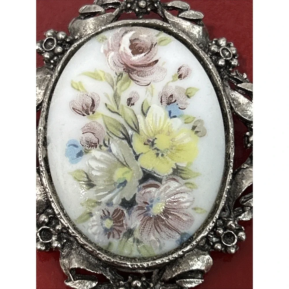 Floral Transfer Pin Brooch on China or Porcelain Hand Painted Accents Silv. Tone